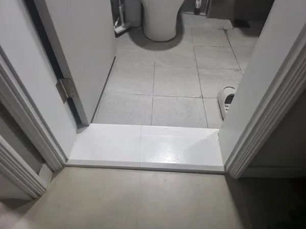 휠체어 경사로 설치 시공